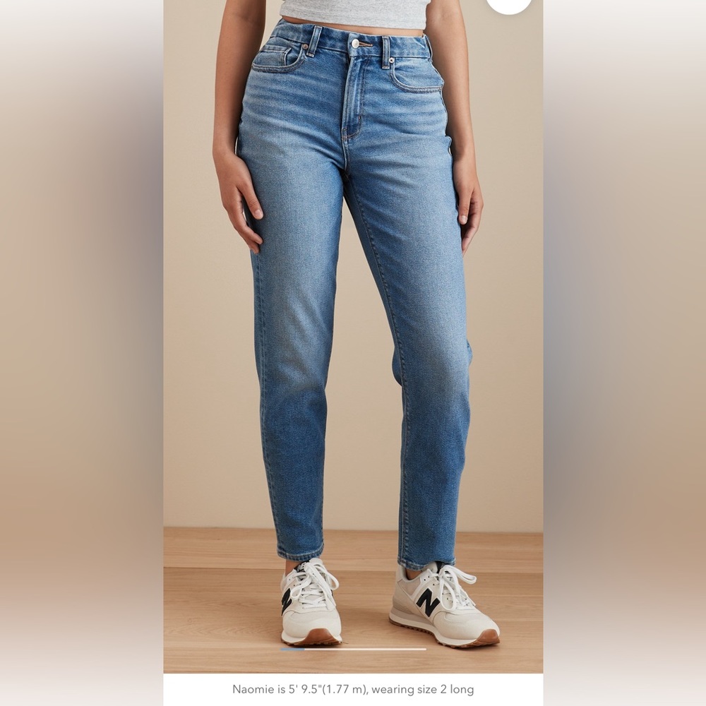 American Eagle mom jeans
